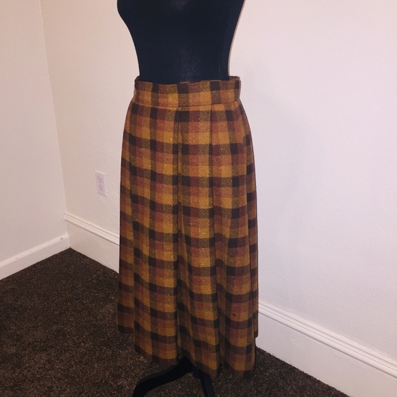 Vintage Dresses & Skirts - Vintage warm Brown and golden yellow wool midi length skirt